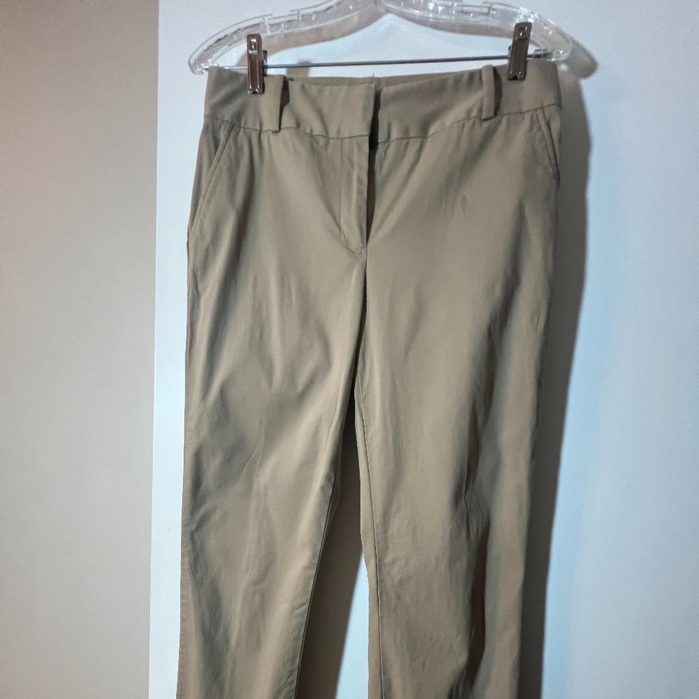 Talbot's Heritage size 4.  Khaki color.